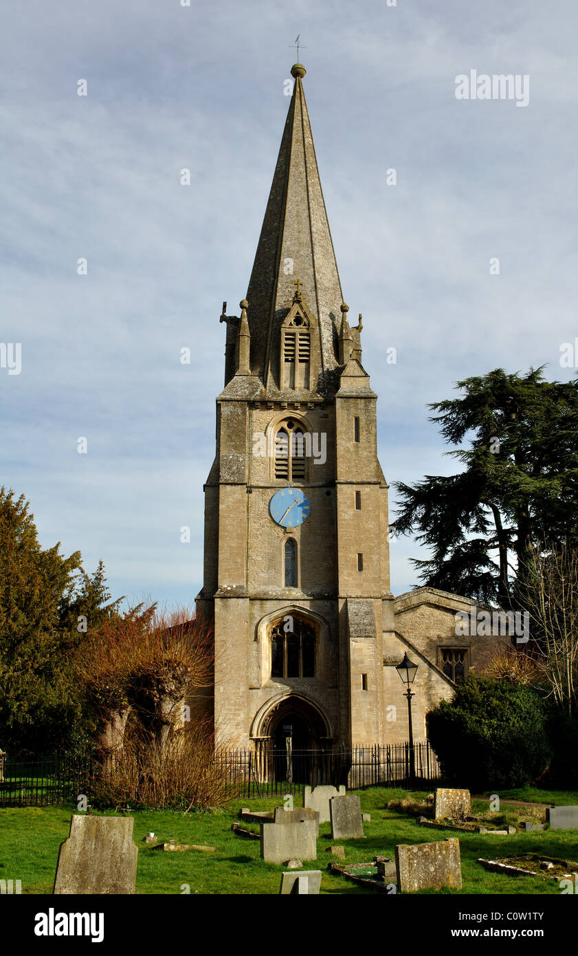 St. Mary`s Church, Shipton under Wychwood, Oxfordshire, England, UK